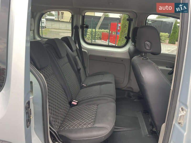 Минивэн Renault Kangoo 2010 в Луцке