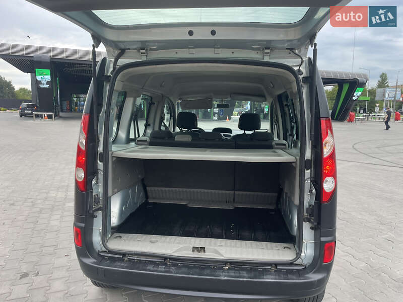Минивэн Renault Kangoo 2010 в Луцке