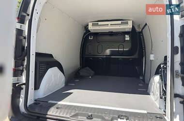 Грузовой фургон Renault Kangoo 2022 в 