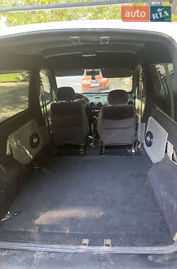 Минивэн Renault Kangoo 2001 в 