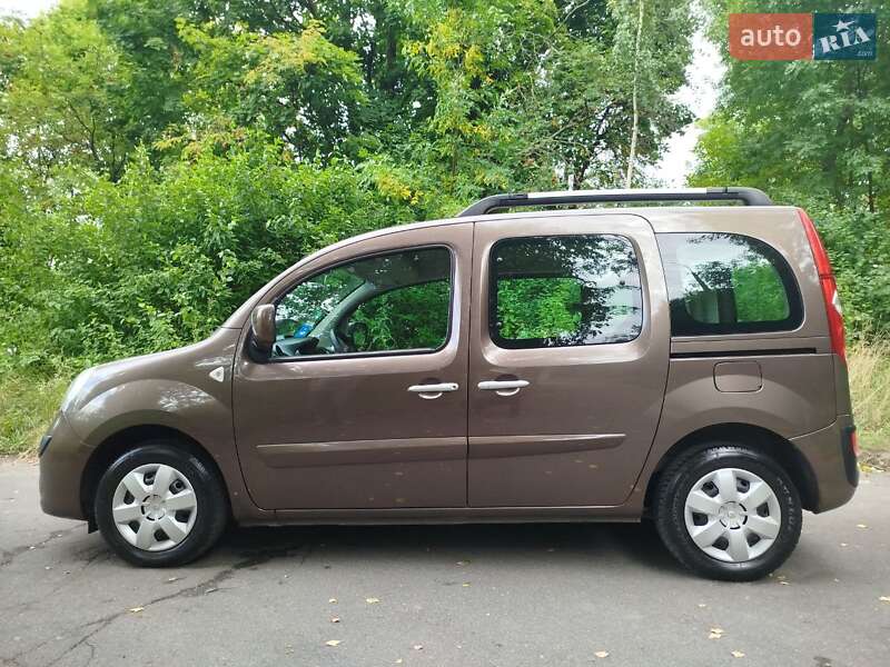 Минивэн Renault Kangoo 2011 в Ровно
