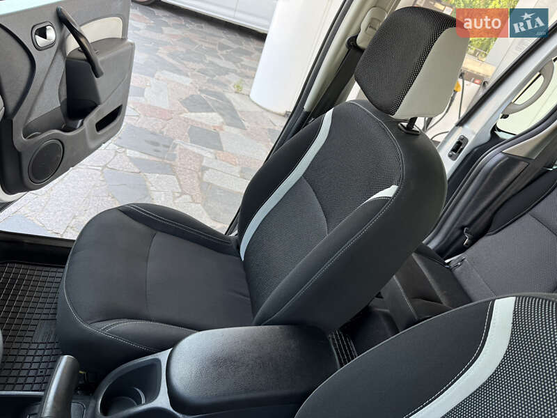Минивэн Renault Kangoo 2014 в Днепре