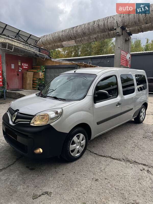 Минивэн Renault Kangoo 2018 в 