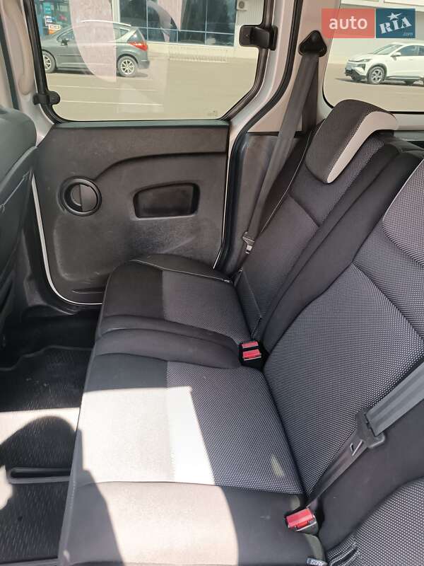 Минивэн Renault Kangoo 2013 в Ковеле
