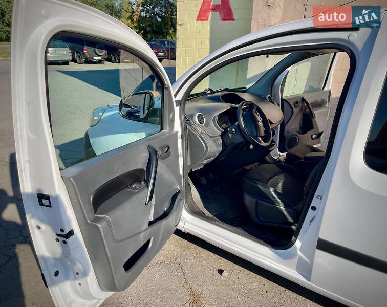Минивэн Renault Kangoo 2014 в Киеве