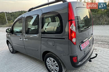 Минивэн Renault Kangoo 2013 в 