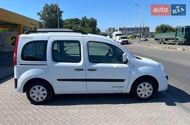 Минивэн Renault Kangoo 2011 в 