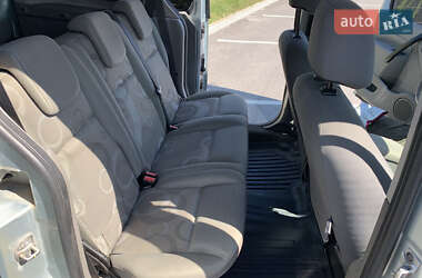Минивэн Renault Kangoo 2010 в 