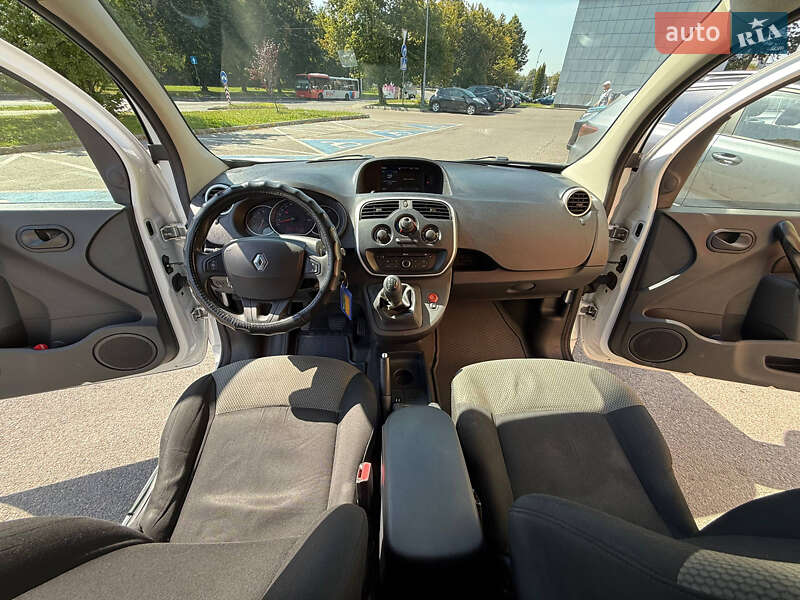 Грузовой фургон Renault Kangoo 2017 в Львове