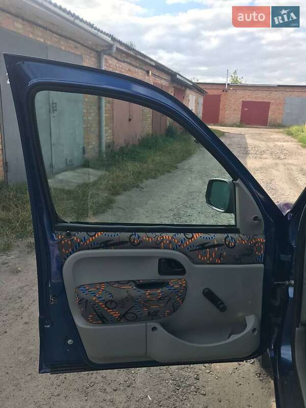 Минивэн Renault Kangoo 2003 в Нежине