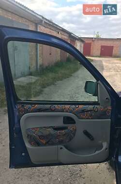 Минивэн Renault Kangoo 2003 в 
