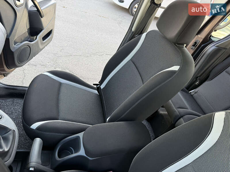 Мінівен Renault Kangoo 2015 в Дніпрі