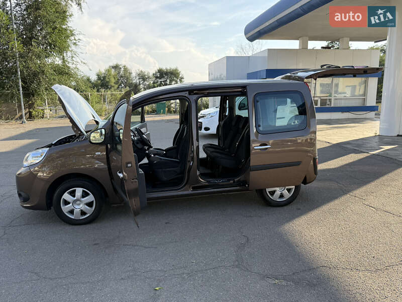 Мінівен Renault Kangoo 2015 в Дніпрі