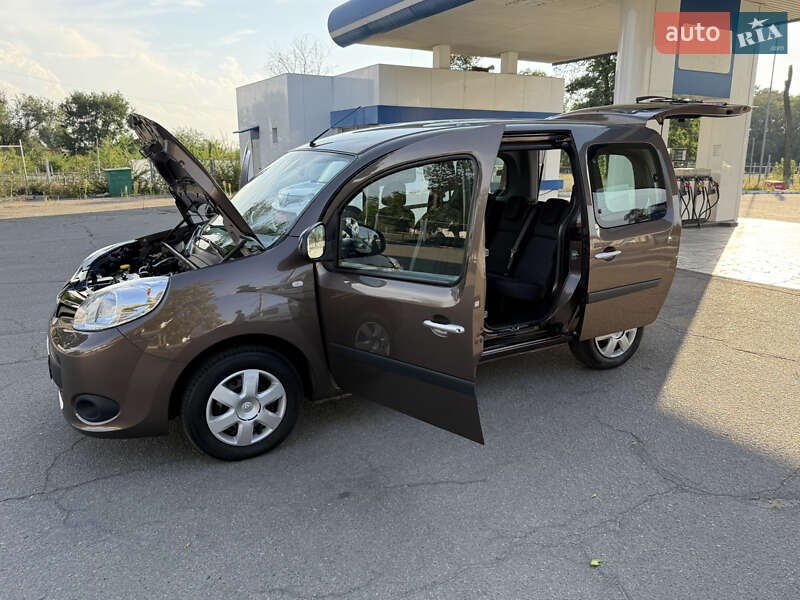 Мінівен Renault Kangoo 2015 в Дніпрі