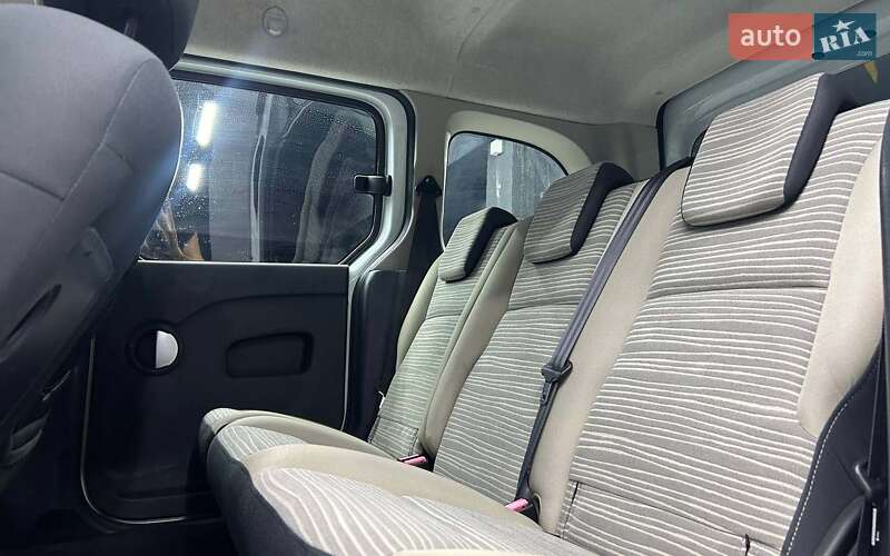 Минивэн Renault Kangoo 2012 в Черновцах