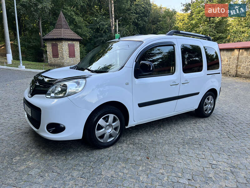 Мінівен Renault Kangoo 2017 в Чернівцях