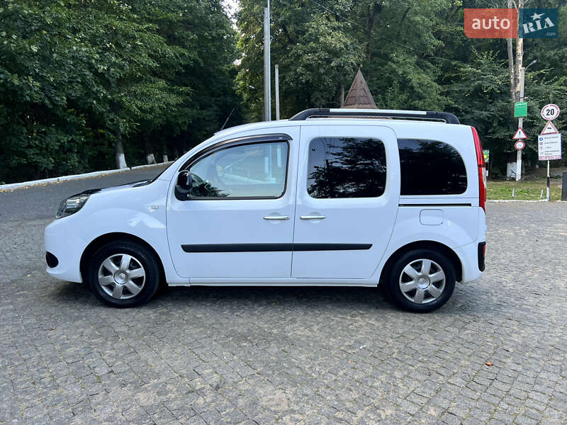Мінівен Renault Kangoo 2017 в Чернівцях