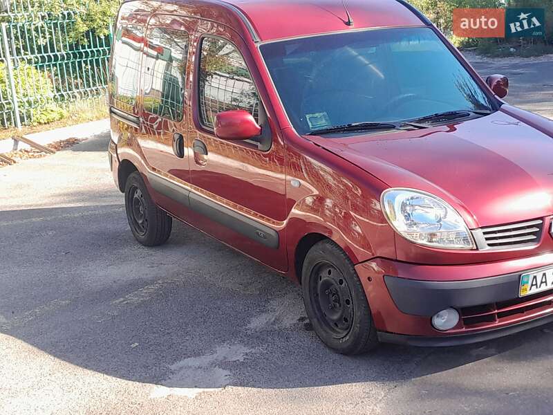Минивэн Renault Kangoo 2006 в Киеве