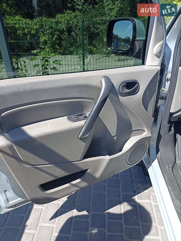Мінівен Renault Kangoo 2011 в Дніпрі