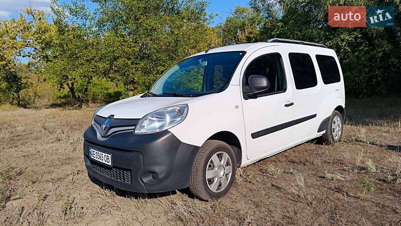 Вантажопасажирський фургон Renault Kangoo 2016 в Дніпрі