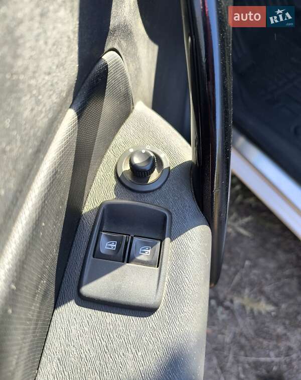 Вантажопасажирський фургон Renault Kangoo 2016 в Дніпрі