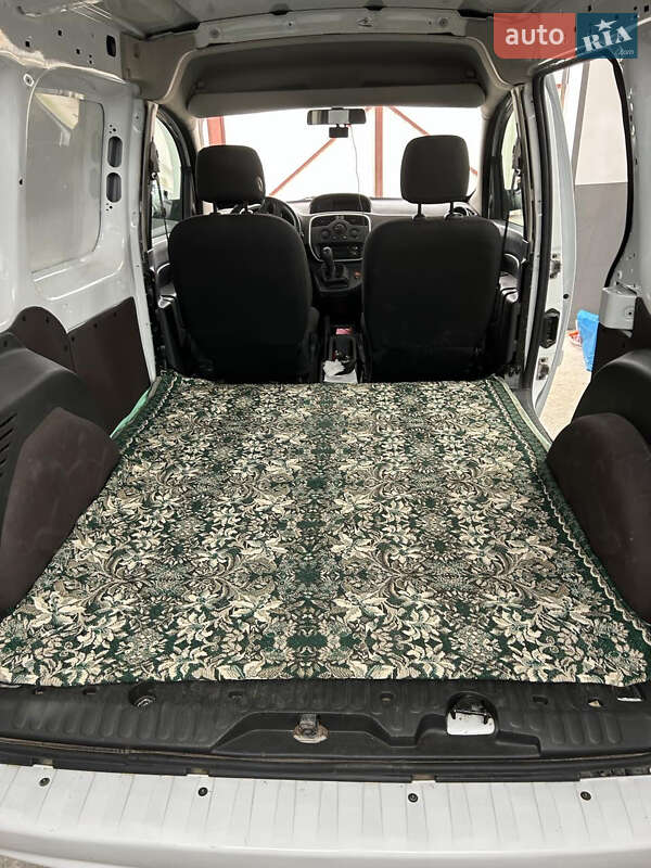 Грузовой фургон Renault Kangoo 2018 в Черновцах