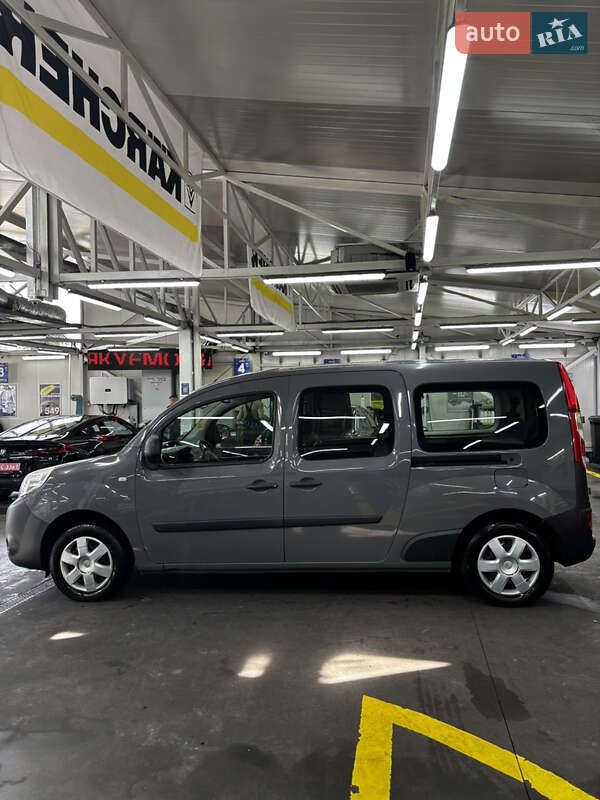Мінівен Renault Kangoo 2015 в Чернівцях