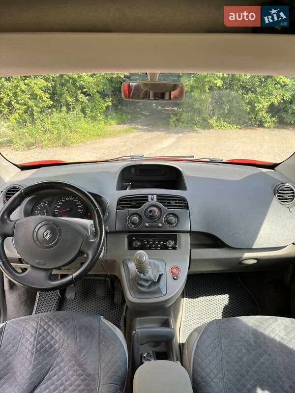 Минивэн Renault Kangoo 2008 в Репках