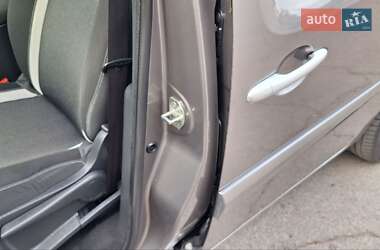 Минивэн Renault Kangoo 2016 в 