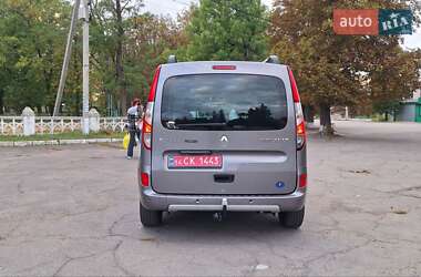 Минивэн Renault Kangoo 2016 в 