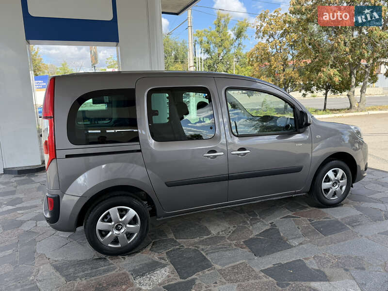Минивэн Renault Kangoo 2017 в Днепре
