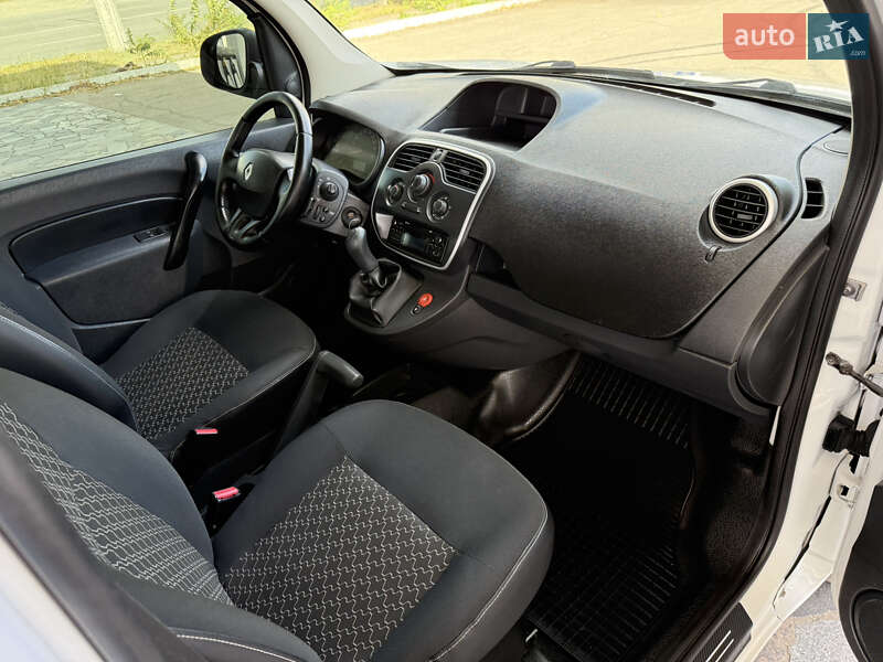 Мінівен Renault Kangoo 2014 в Дніпрі