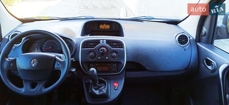 Минивэн Renault Kangoo 2015 в Черновцах