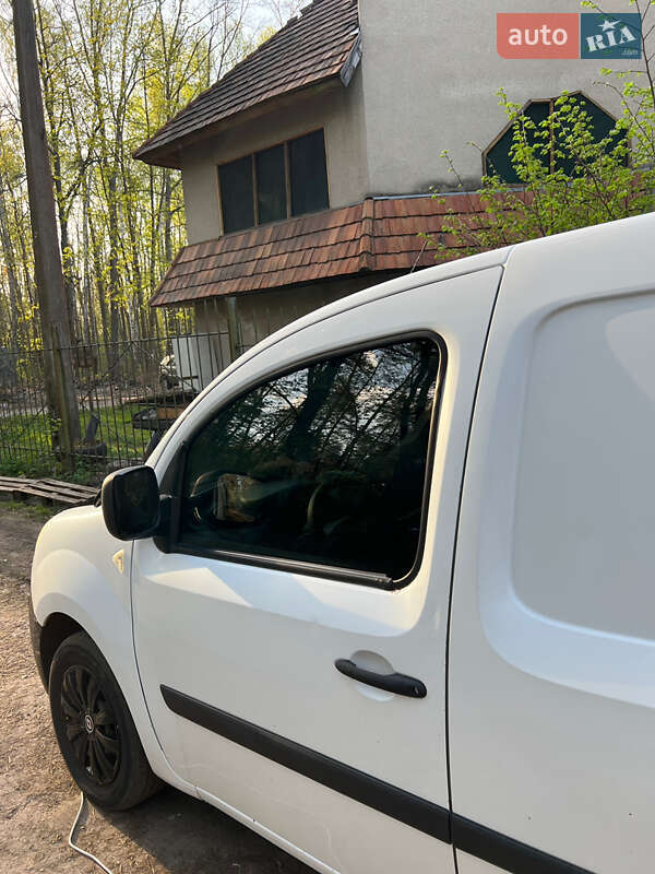 Грузовой фургон Renault Kangoo 2010 в Гадяче
