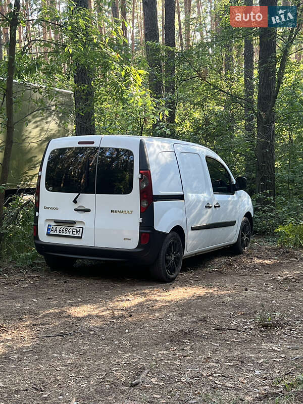 Грузовой фургон Renault Kangoo 2010 в Гадяче