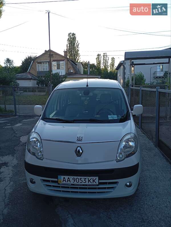 Мінівен Renault Kangoo 2011 в Києві