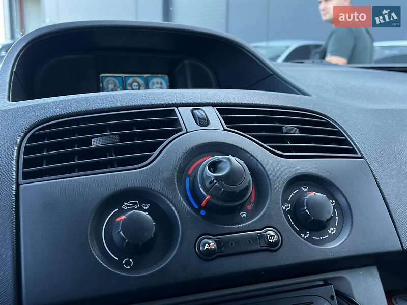 Минивэн Renault Kangoo 2010 в Львове