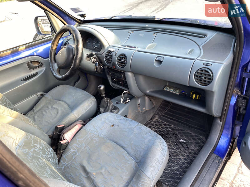Минивэн Renault Kangoo 1999 в Апостолово