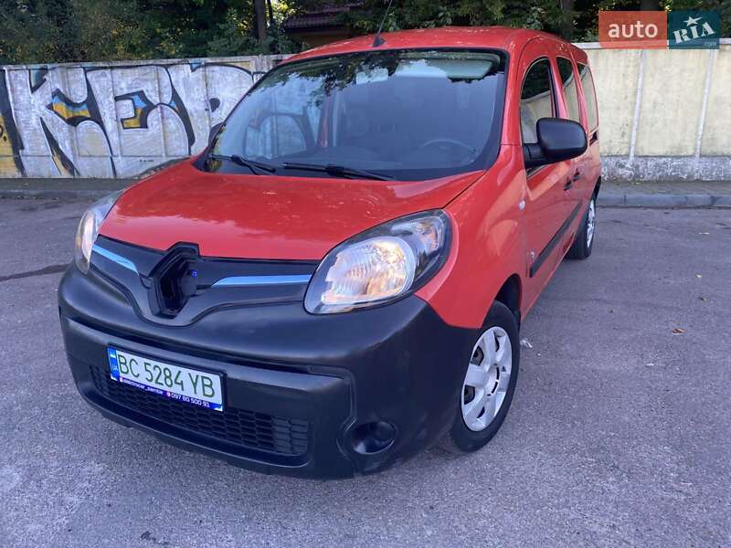 Грузопассажирский фургон Renault Kangoo 2015 в Львове