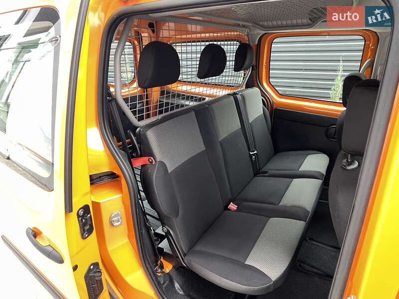 Минивэн Renault Kangoo 2017 в Киеве