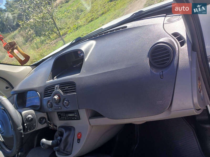 Минивэн Renault Kangoo 2011 в Дрогобыче