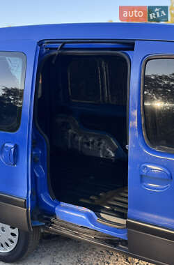 Грузовой фургон Renault Kangoo 1999 в 