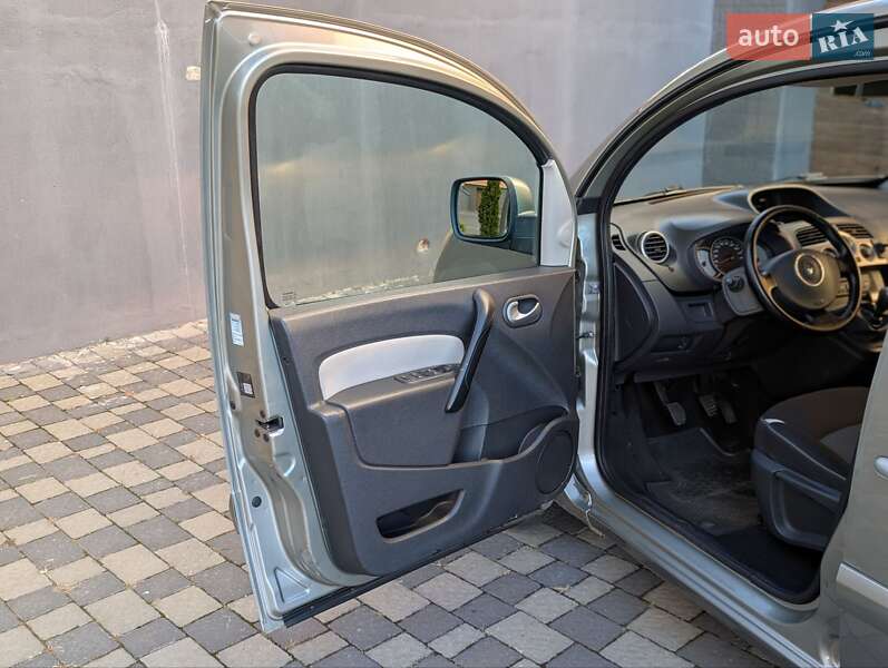 Минивэн Renault Kangoo 2011 в Ивано-Франковске