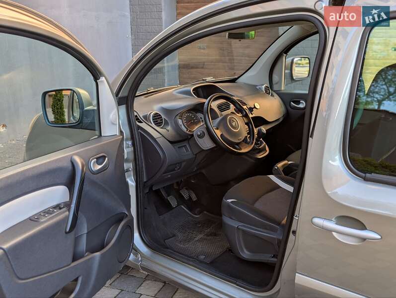 Минивэн Renault Kangoo 2011 в Ивано-Франковске