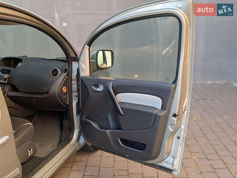 Минивэн Renault Kangoo 2011 в Ивано-Франковске