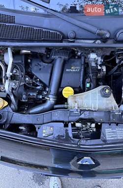 Минивэн Renault Kangoo 2012 в 
