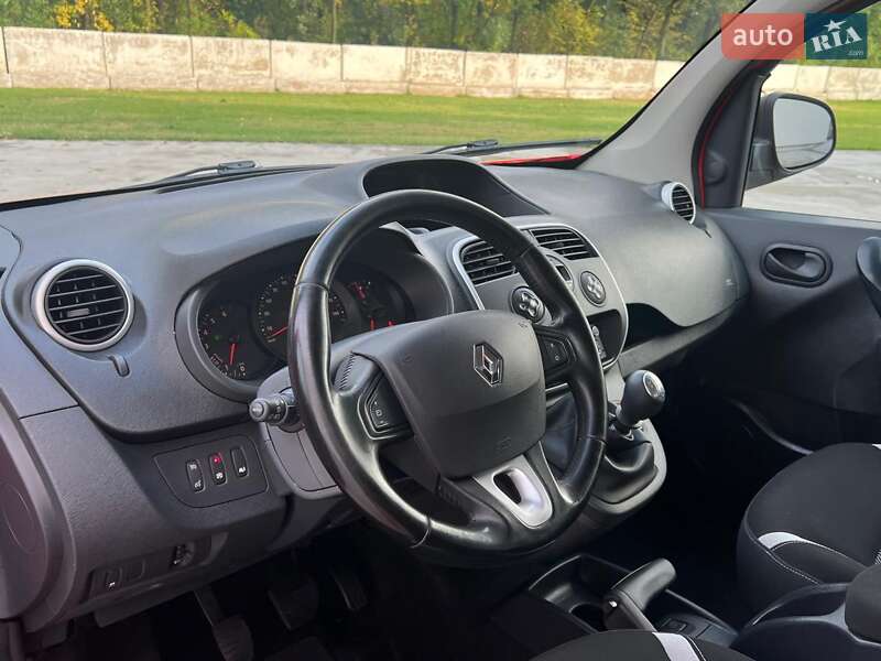 Минивэн Renault Kangoo 2015 в Киеве