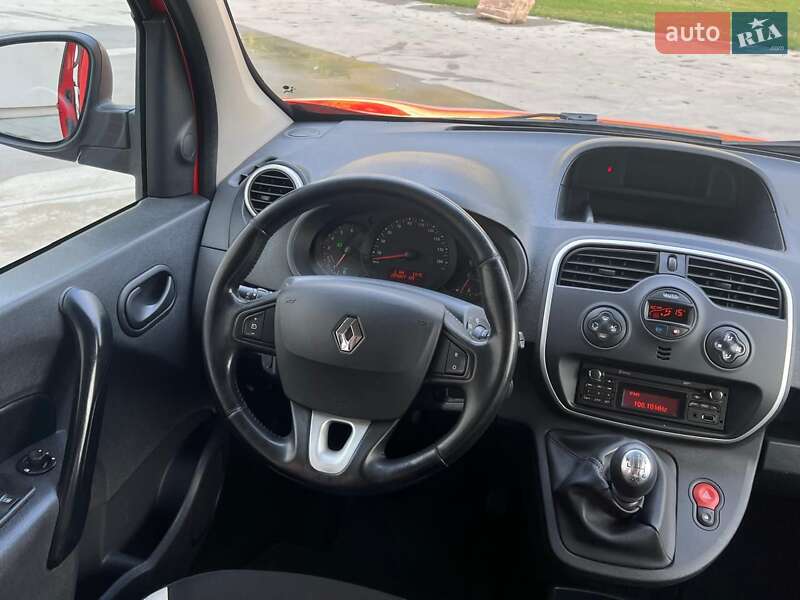 Минивэн Renault Kangoo 2015 в Киеве