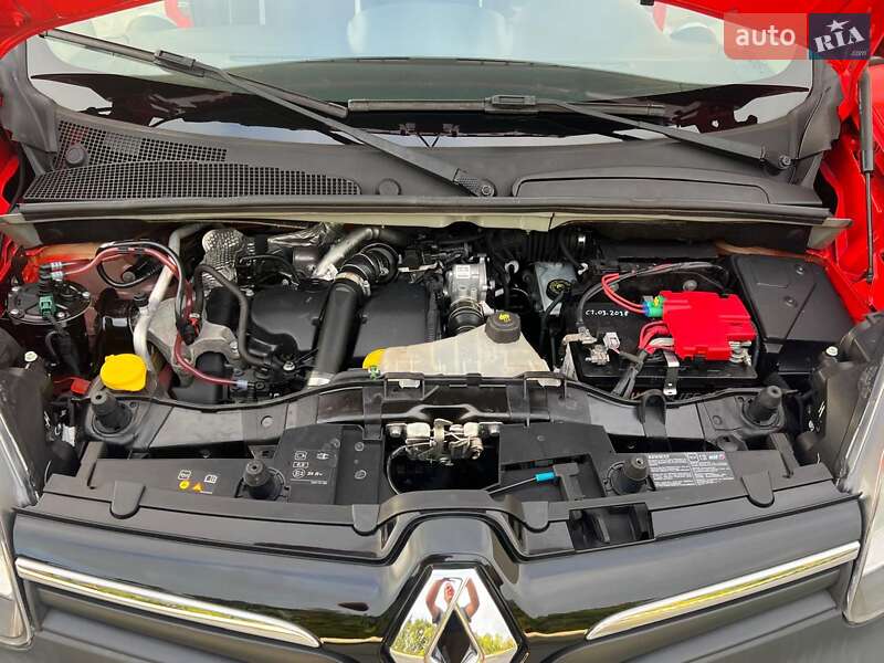 Минивэн Renault Kangoo 2015 в Киеве