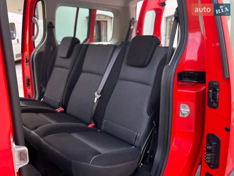 Минивэн Renault Kangoo 2015 в Киеве